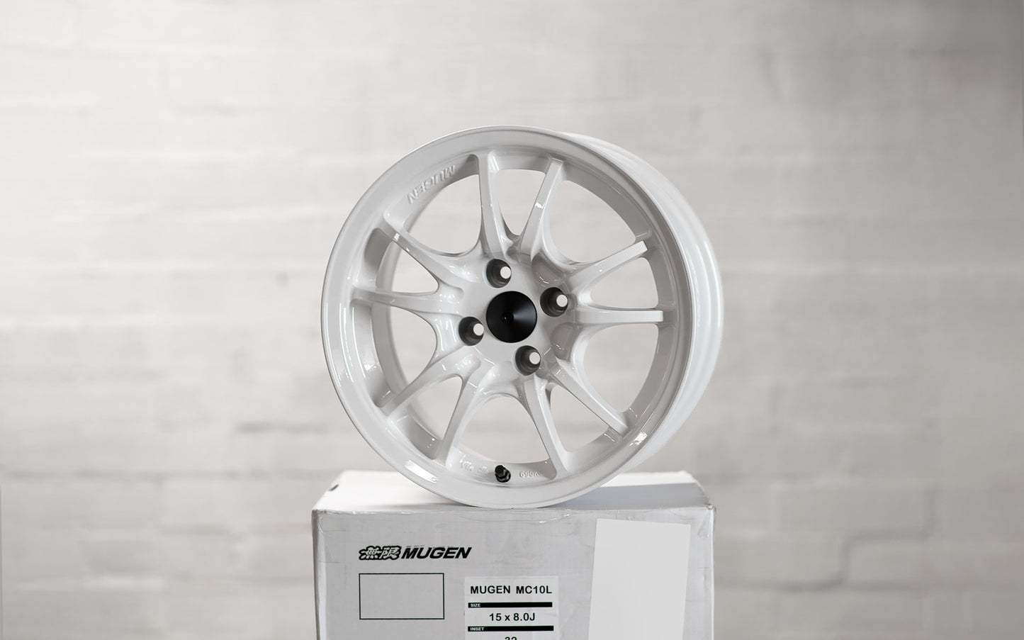 Mugen MC10L (15"x8" +32 4x100)